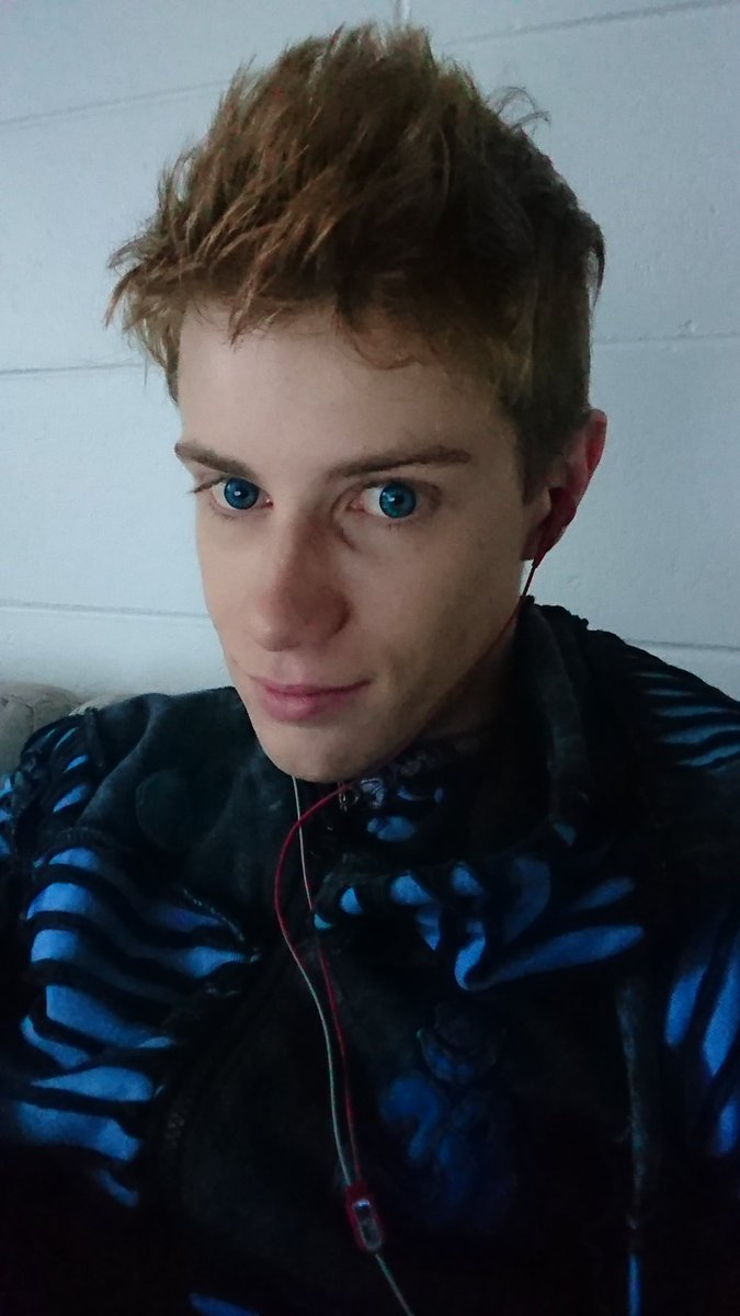 Ryan_Chameleon's tweet image. Guess who's back! I'll be on #chaturbate in about 19 hours, see you guys soon 😘 chaturbate.com/sexychameleon