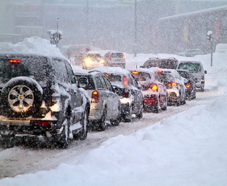 kare11's tweet photo. Farmers' Almanac predicts rough winter ahead https://t.co/SOMHq3vFkH https://t.co/KK7ZAJi6P0