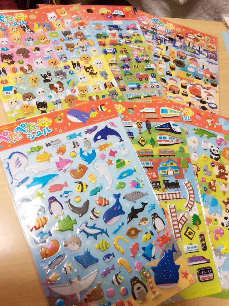 ダイソーのペタペタシール、子連れのお出掛けでは助かっております