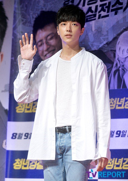 Former Produce 101 s2 trainee Lee Yoo Jin in talks to replace Onew in 'Age of Youth 2'
bit.ly/2whs4Xj