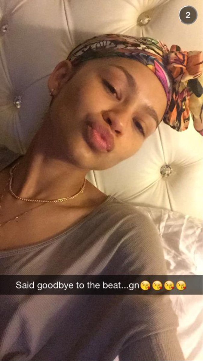 throwbackdaya's tweet photo. (August 16, 2015) Zendaya via Snapchat https://t.co/6BKwOBfWrT