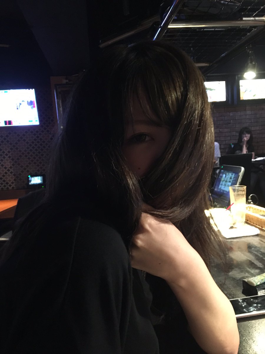 ももと渋谷と横浜で爆買いしてるひさびさ二人で飲んで楽しかった😋👌
酔っ払ったももちゃん初めてみた😏🍻