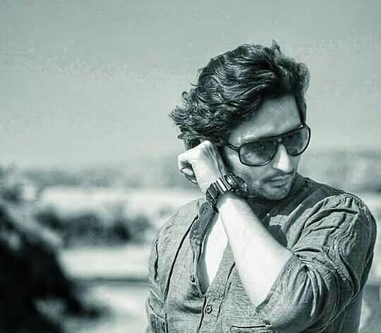SinghAkanksha91's tweet photo. Stylish @kunalkkapoor 😍❤
#KunalKaranKapoor #KingOfExpressions #HandsomeHunk #AugustBoy #BirthdayMonth #22august #5DaysToGo 😊 https://t.co/rbicvK8tjn