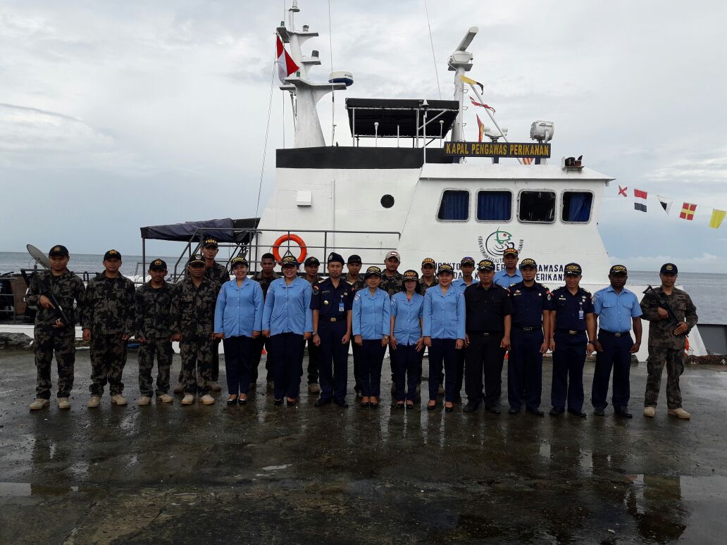 Stasiun PSDKP peringati HUT RI ke-72 bersama awak <a href="/KapalPengawas/">Kapal Pengawas</a> Hiu Macan 04. <a href="/kkpgoid/">KKP RI</a>