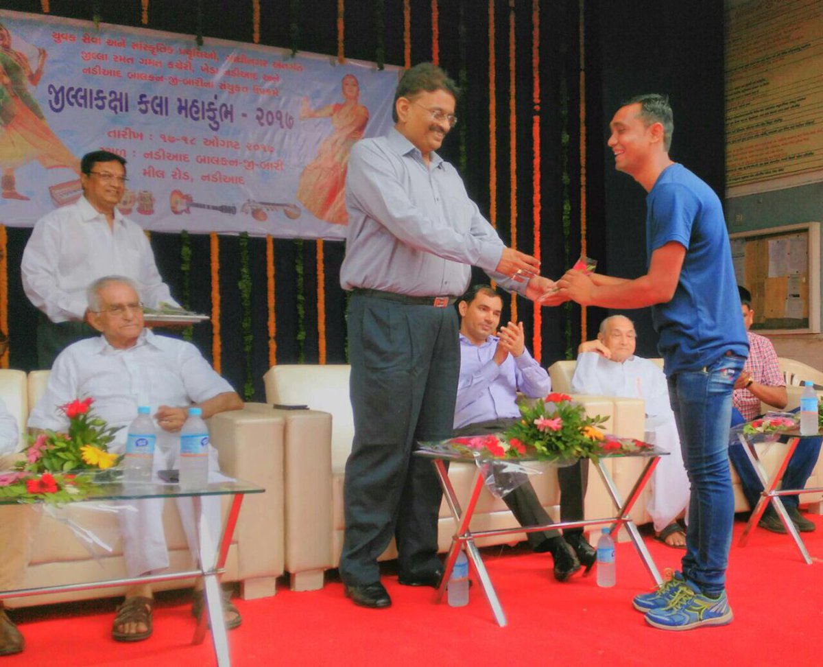 Distt Level #KalaMahakumbh to nurture the talent of school kids started today at Balkanjibari, in 20 events 1200 students will participate.