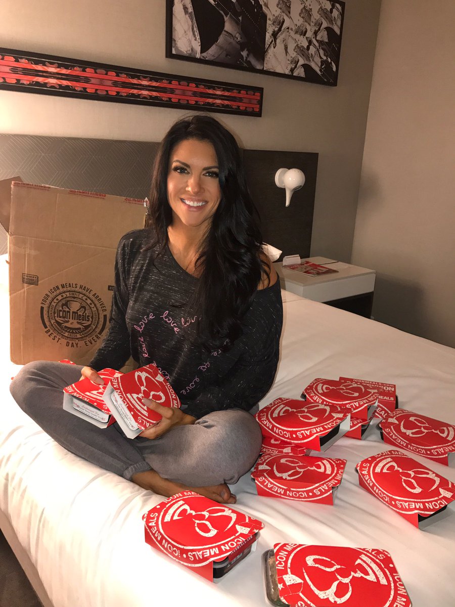 Amandalatona's tweet photo. Thank you @iconmeals for shipping my meals for the week direct to my hotel. They can do the same for you. Use code bootyqueen for a discount https://t.co/Cy91MKzn1Q