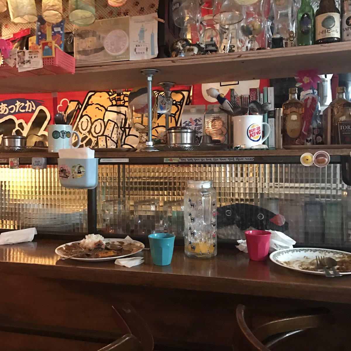 홍대 카타코토 에서 먹은 멘타이코 카레, 시금치 새우 카레. 오사카 출신의 일본인 여자 분이 남편과 함께 운영하는 곳. 저렴한 가격에 맛있는 오사카 가정식 카레를 맛볼 수 있으며 밥은 무한리필된다. 가게 내부도 일본처럼 아기자기하게 잘 꾸며 놓으셨음