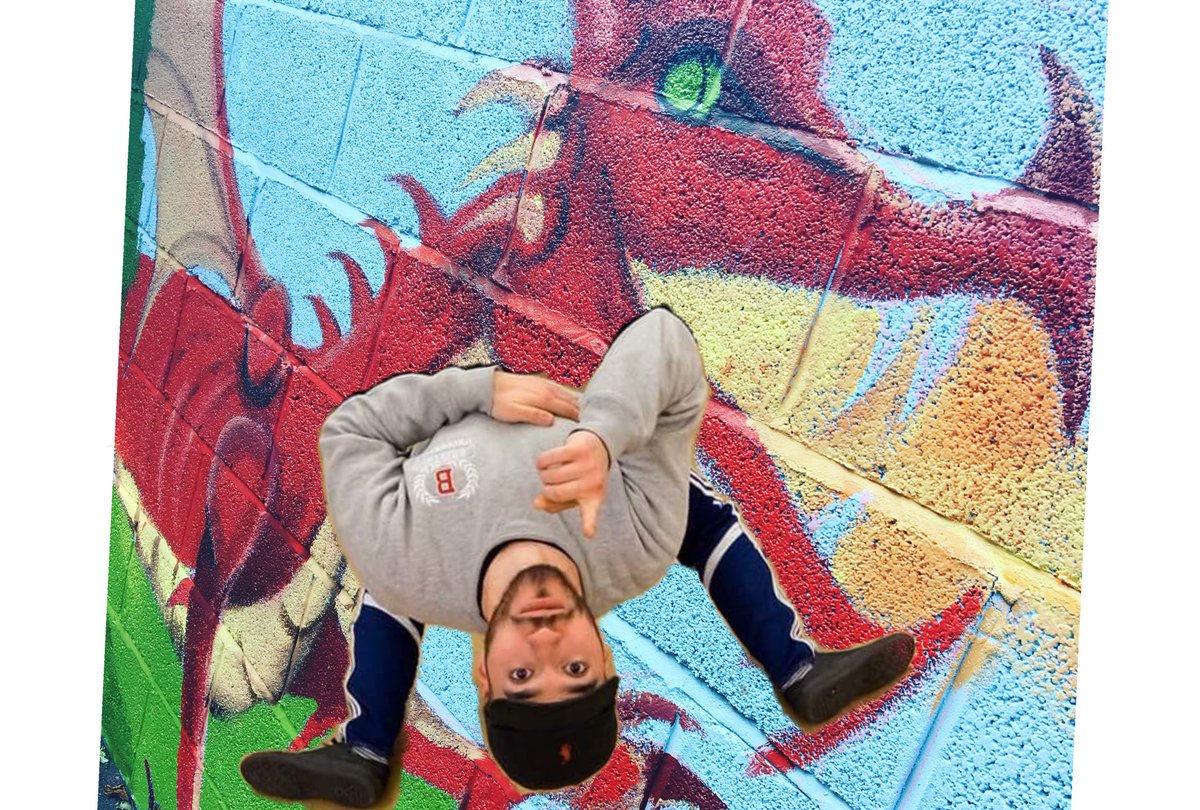 AvantCymru's tweet photo. Thinking about Blue Scar designs for new walls/bus stops. Anyone got design ideas? Or locations? #Gambos #FernFights #dance #art #HipHop https://t.co/t0gPNg8vdx