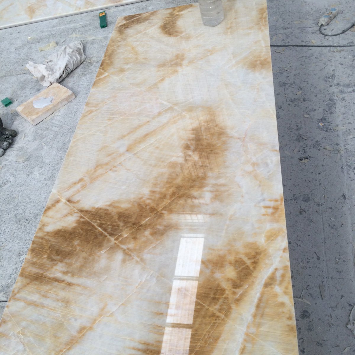junglezcl's tweet photo. Glacier #Onyx #composited #tiles. https://t.co/G1fCYLazLH