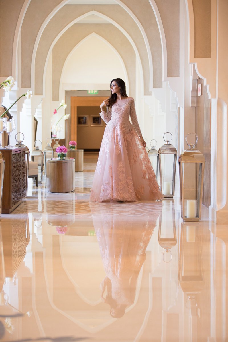 SWONEFashion's tweet photo. Stop and stare. #SWONEExperience #TonyWard https://t.co/0XrXpzQu3i