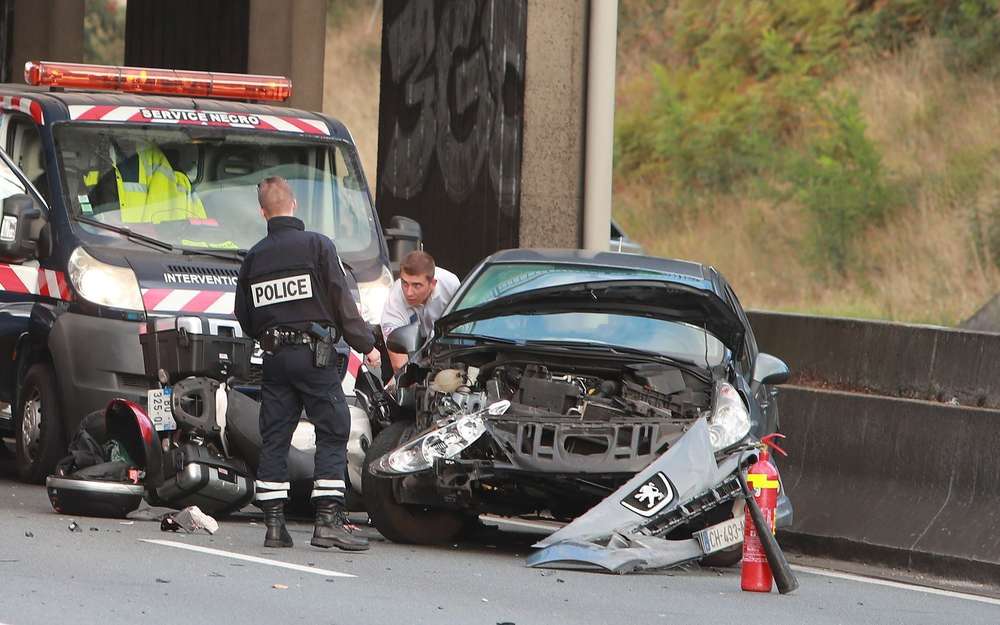 BordeauxLive's tweet image. #BORDEAUX Gironde : un appel à témoin après l'accident mortel sur la rocade bordelaise dlvr.it/Pfdy0G (SudOuest)