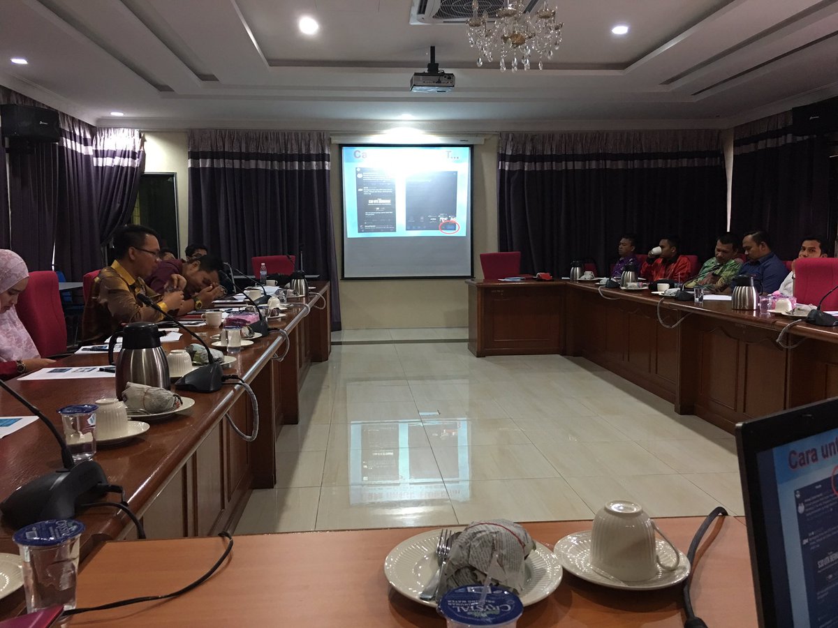 mada_malaysia's tweet photo. Taklimat sosial media di Wilayah 4 #madamabeles #ourfoodourfuture https://t.co/pIIAoWEZO3