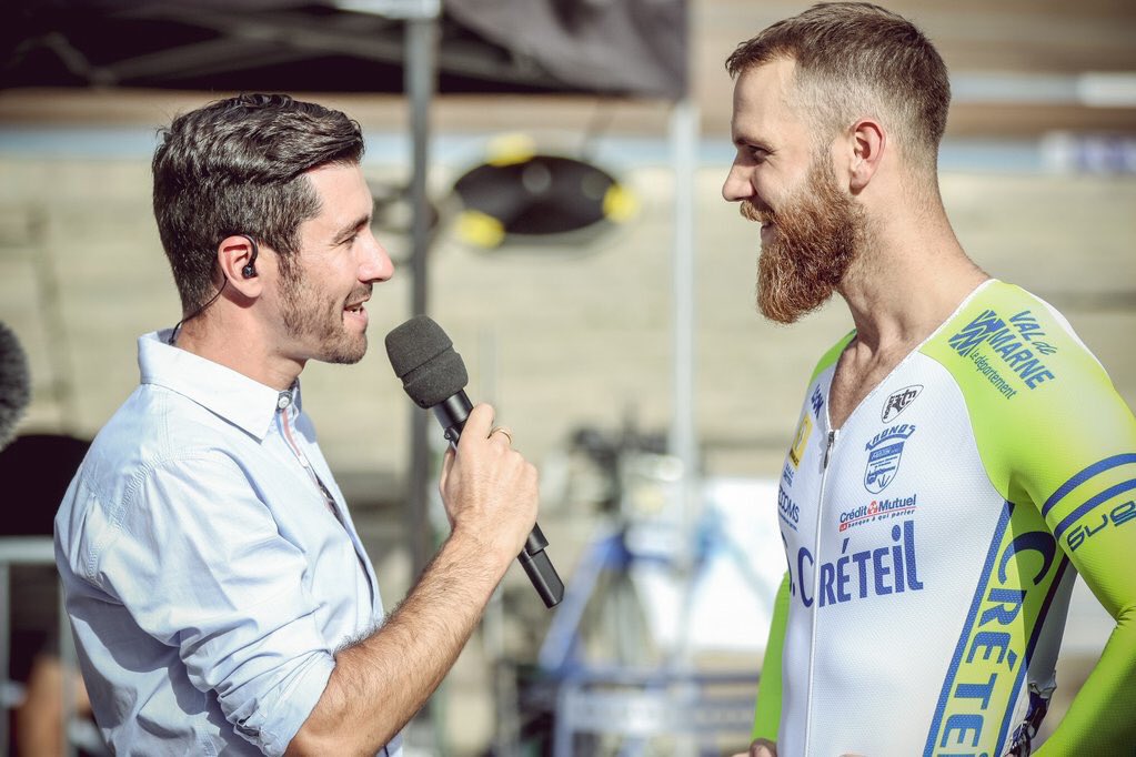 LamiraudF's tweet photo. #Hyères2017 Day 5️⃣ avec @EurosportFrance et les supers nanas @AuvRhaFFC ! 
#lesRP https://t.co/II9OXNk82F