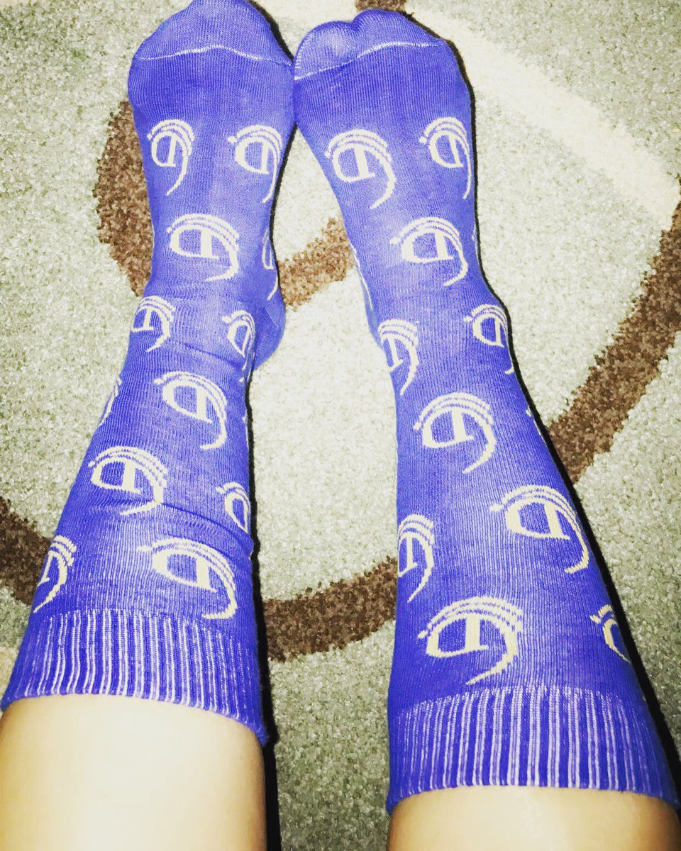 NormaAUrbina29's tweet photo. Rocking out with my socks out!!
#DiamondResorts #DiamondSocks #StayingWarm #drisummershowdown https://t.co/XepqsJ5n91
