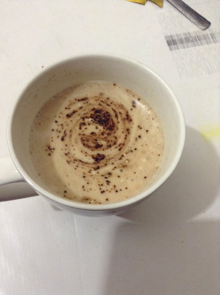 khenlak's tweet photo. Good morning guys have nice day coffee time😍😍😍😀😀😀 https://t.co/SzZzg6R6sF