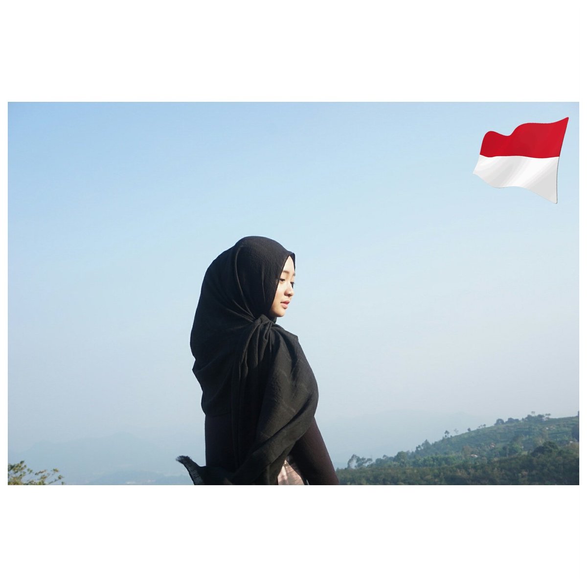 eganoviantika02's tweet photo. 🆔
”Siapa ingin memiliki Mutiara harus ulet menahan nafas dan berani terjun menyelami samudra yang sedalam-dalamnya.”
~Quotes Bung Karno~ https://t.co/nWxsWKhU6z