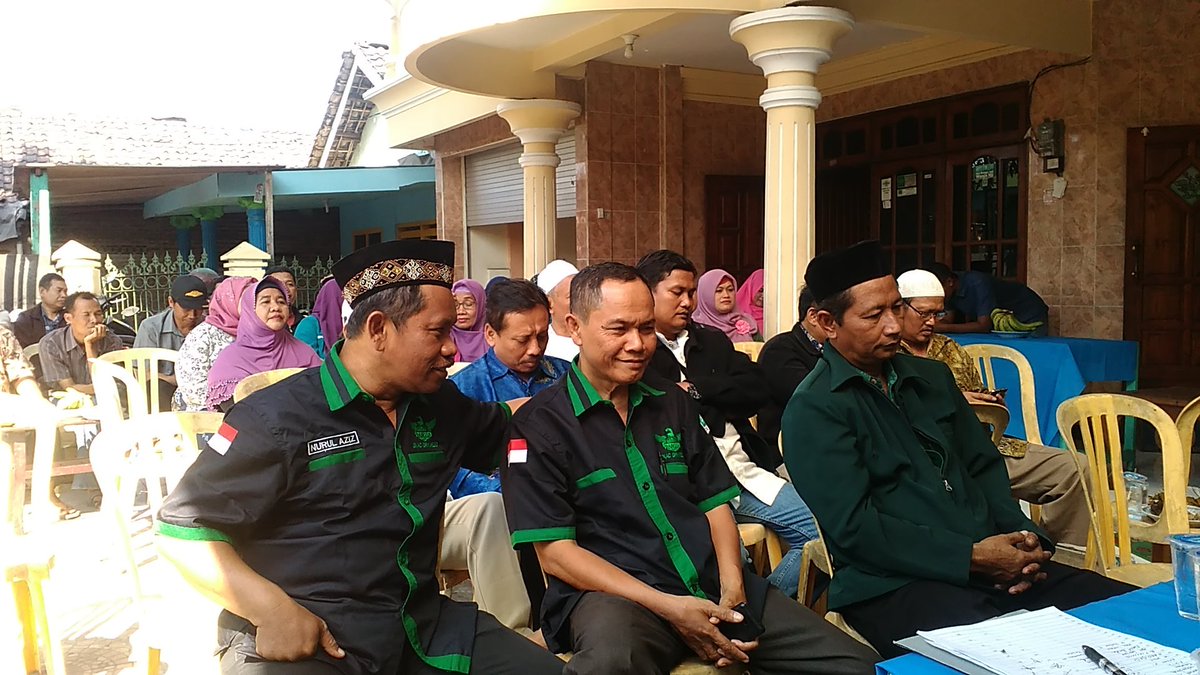 FPKBGresik's tweet photo. Serap Aspirasi (Reses) II tahun 2017 dan Konsolidasi Partai oleh @AbahJono 

_______________________
Foto : @gardabangsadrj https://t.co/3btk1GTeBn