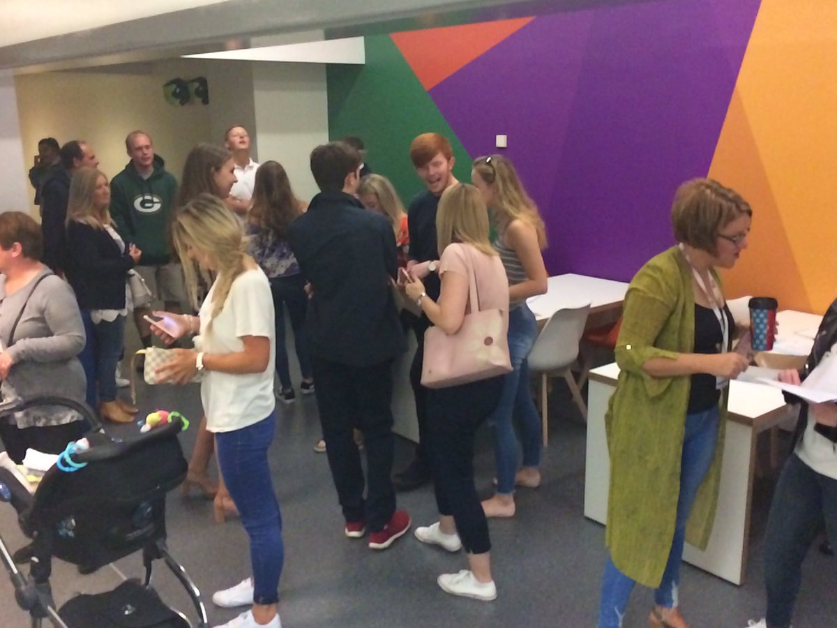DykeHouse's tweet photo. Very busy at school today with students collecting results #resultsday2017 https://t.co/g2TSGZwpLi