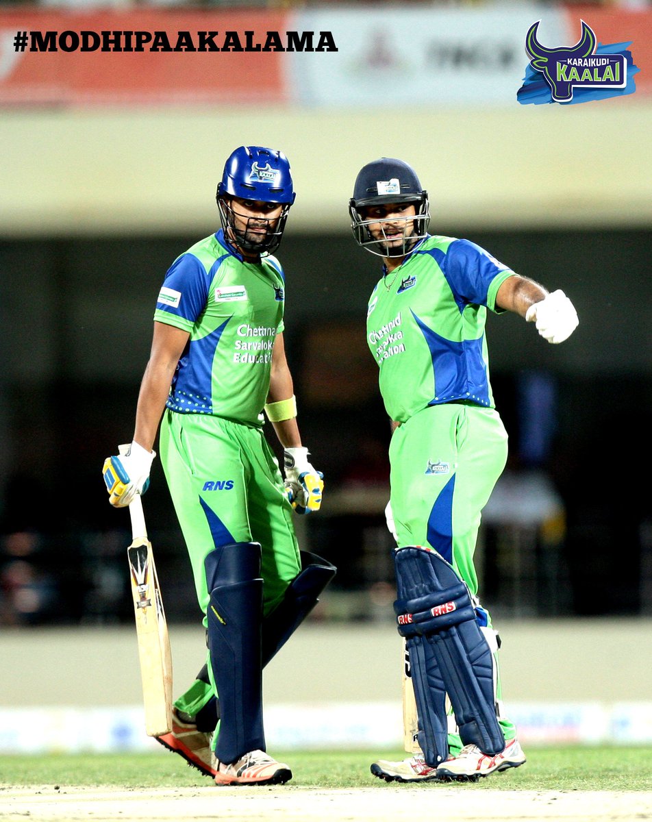 TeamTiruppur's tweet photo. #VAaditya and #SAniruda added 82 runs for the third wicket against @LycaKovaiKings on Wednesday.
#TNPL2017 #KaraikudiKaalai #modhipaakalama https://t.co/Chnd5RO7M6
