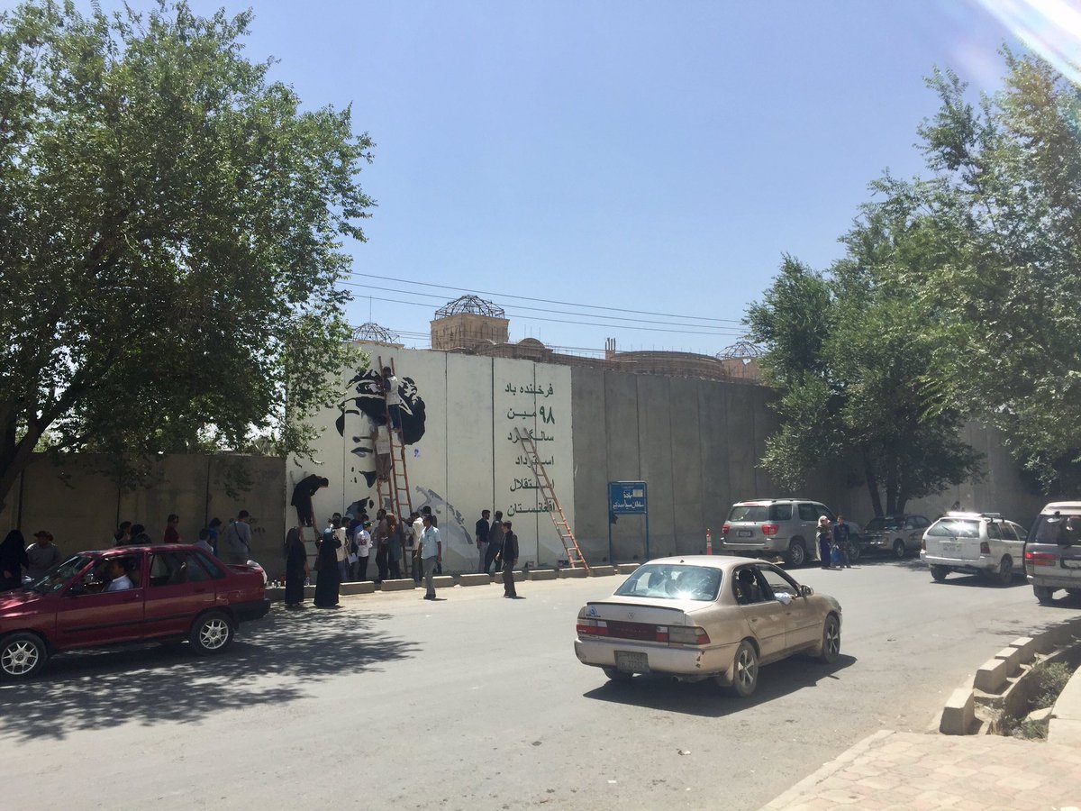 OmaidSharifi's tweet image. Painting #QueenSoraya of #Afghanistan #AfghanIndependenceDay #19August @ArtLordsWorld #WomenPower