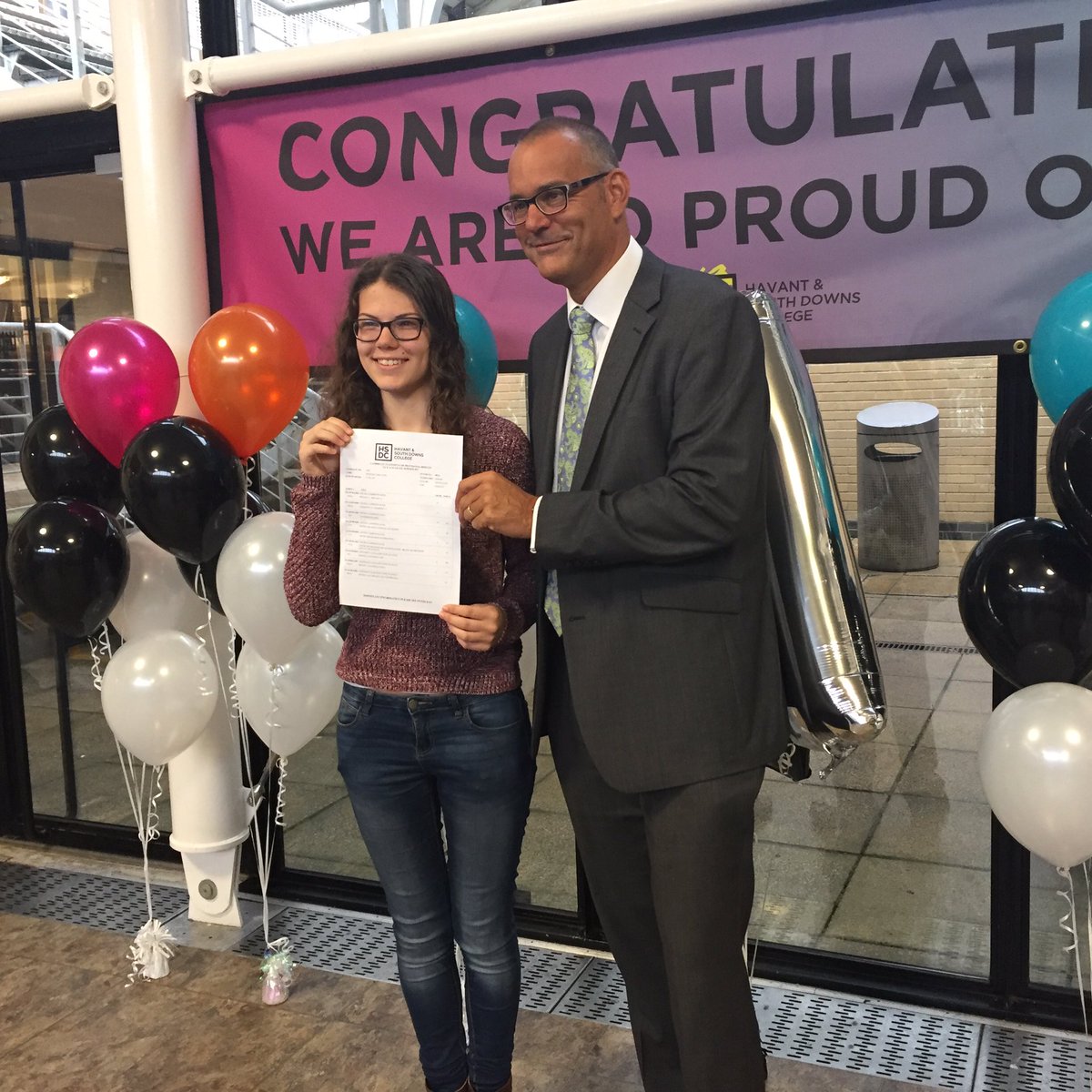 Be_HSDC's tweet photo. Congratulations to Caitlin for getting accepted to study at @UniofOxford #alevelsresultsday https://t.co/FktPwWFwNJ