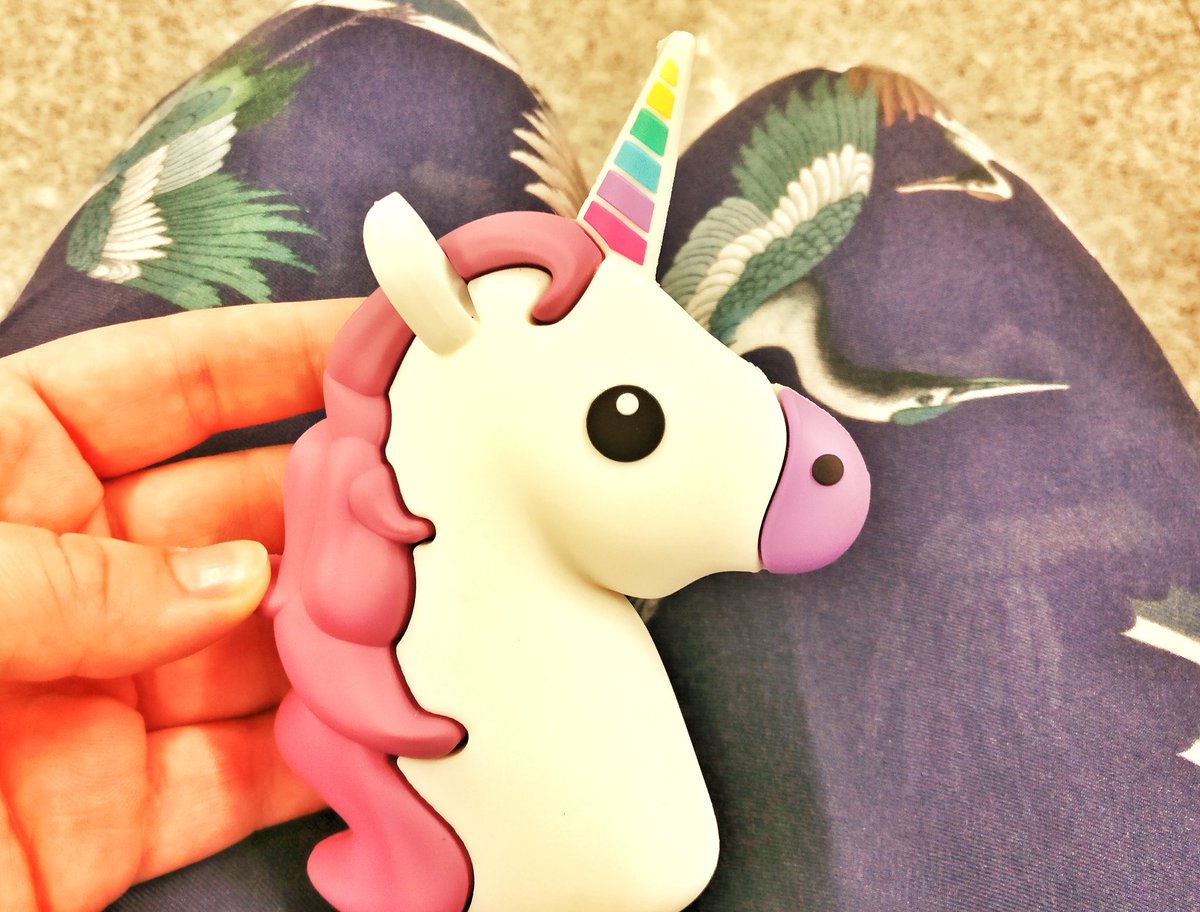 harrowna's tweet photo. Ich habe gerade die beste #Powerbank der Welt entdeckt. #Digitalisierung muss auch gut aussehen dürfen. #Einhorn #FunctionFollowsForm https://t.co/NWPfg59aPn
