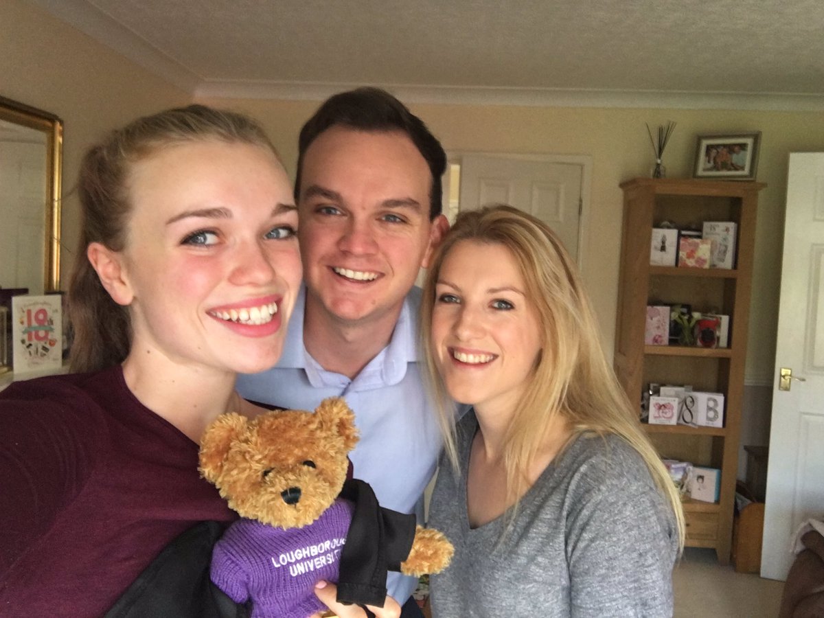 catherine_waite's tweet photo. A true @lborouniversity family #PhD #MSc and future #MEng #AutomotiveEngineer #lborofamily @matty_j2 @BeckieJJohnson https://t.co/mtJZyV2OAF