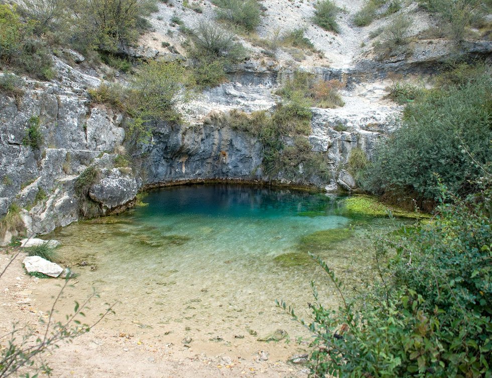 bipi_Es's tweet photo. Los mejores lugares para perderse por España: 20 rincones secretos de nuestro país (vía @elle_es) #GetAppAndDrive🚗
https://t.co/3nxlOqsND2 https://t.co/JDvxxBmwTI
