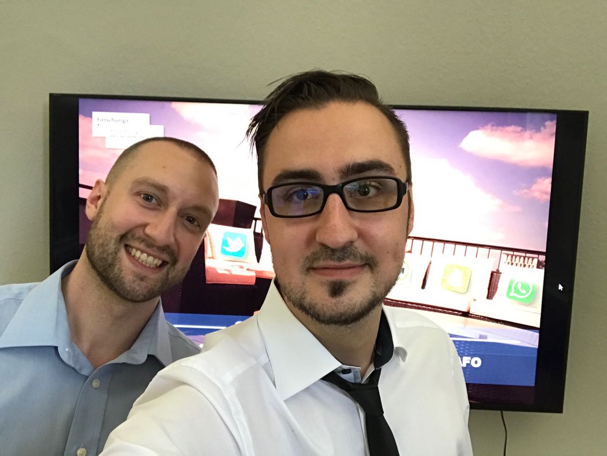 ForschungsWeb's tweet photo. Marc und Stefan waren gestern in Leipzig, um unseren Social Media-Vortrag im Rahmen des BVM zu halten. Danke an alle Teilnehmer! #bvmregio https://t.co/9PIgnkTCSS