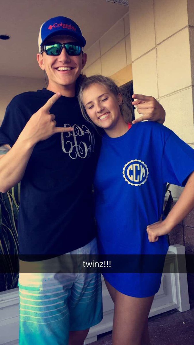 carcianchetti's tweet photo. Happy bday gf!!!! Thanks for making my other gf so happy!! Ihy &amp; ily!!💗💗🖕🏽 https://t.co/cYMUfrqEhM
