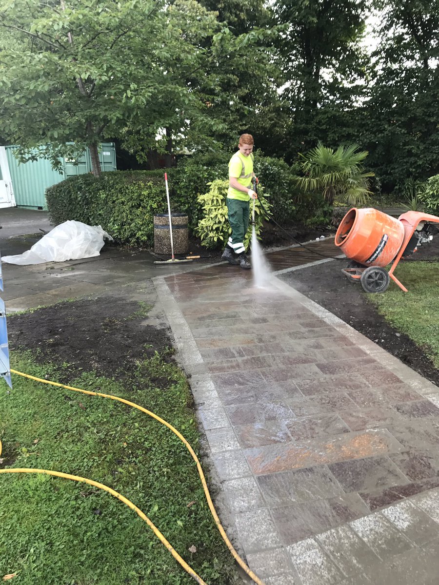 marzy120's tweet photo. Maizys Memorial Garden pathway @RScottPrimaryThanks @tmbc_highways @CllrKieranQuinn Prelims all done Cabins up Diggers ready, Go!@zoelemon4 https://t.co/NJiS6TPK0D