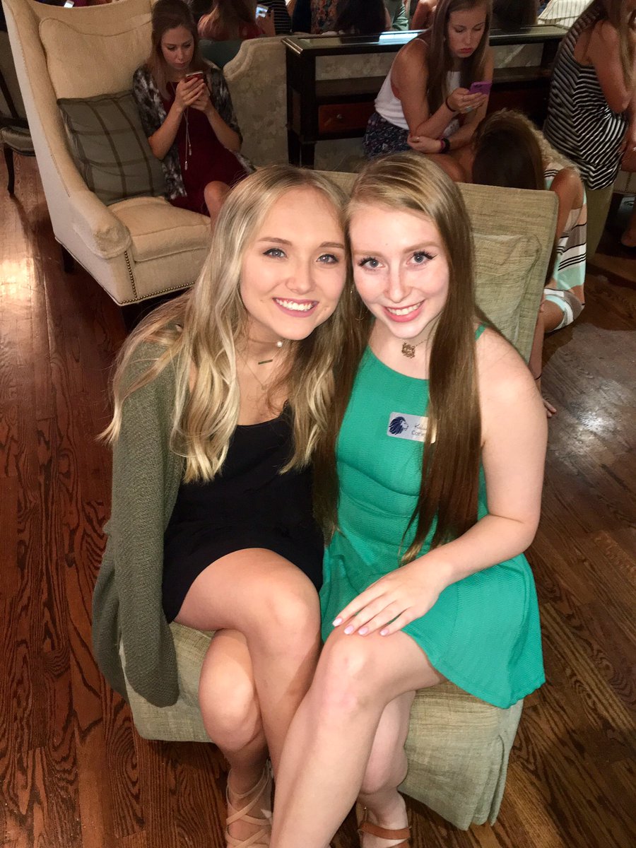 kelcor5's tweet photo. happy birthday applehead!🍎life would be a lot easier if you weren't around. you're alright and i hope your day is subpar #21 #wrinklerelease https://t.co/rQuijVGp2V