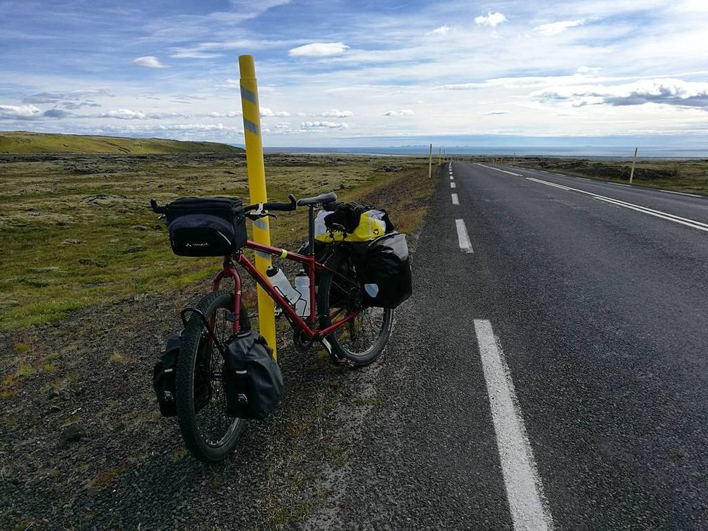 uncommonstories's tweet photo. L'ultima vera salita insieme alle nostre Hobootleg Geo @cinelli_official prima di iniziare la discesa verso Reykjavik
#uncommonarctic #giro… https://t.co/PGKZluBdQA