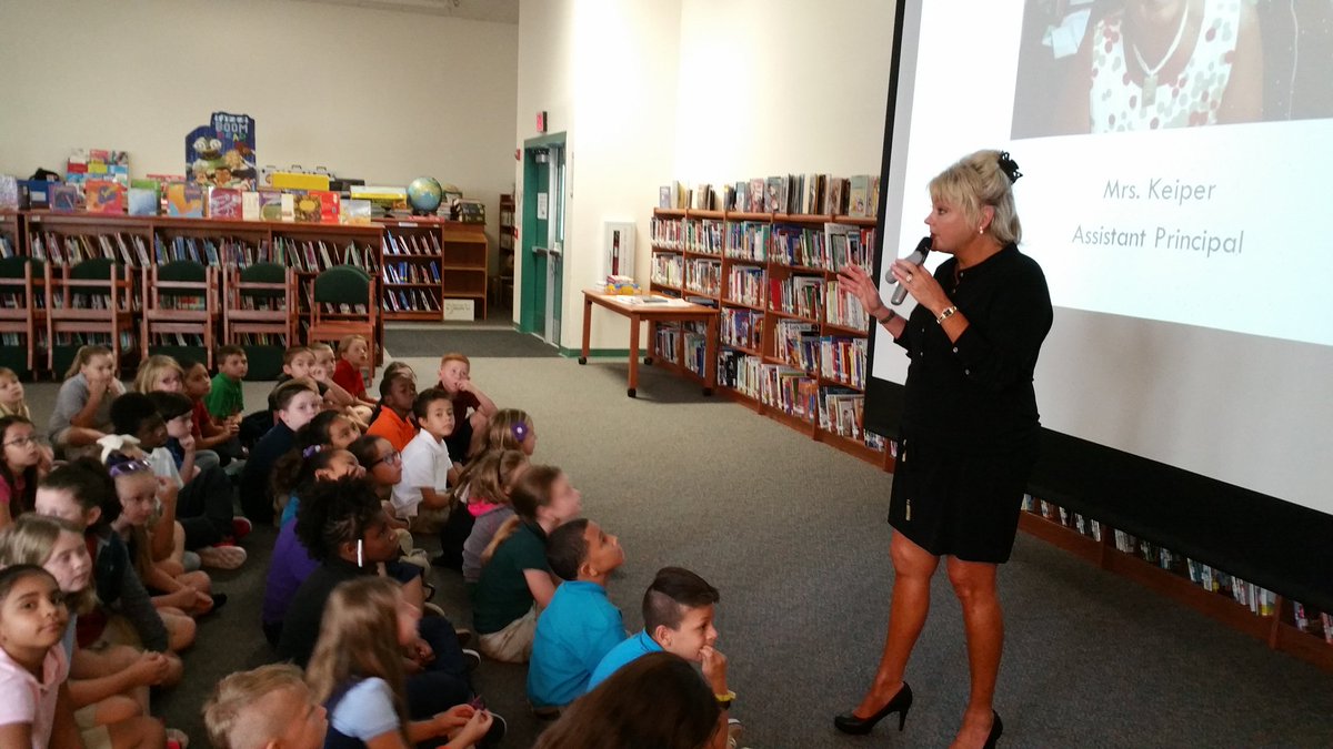 DES students learning expectations for an awesome school year.  #desdovepride
