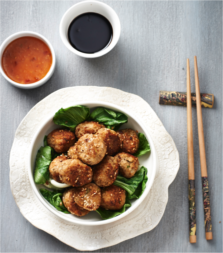 FreshMushrooms's tweet photo. Tonight's dinner, 100% #Blendability! Chicken, Mushroom, & sesame Meatballs with Ginger dipping sauce! https://t.co/zDSBsNQxmk #BlendTrend https://t.co/MHkjSkEh0X