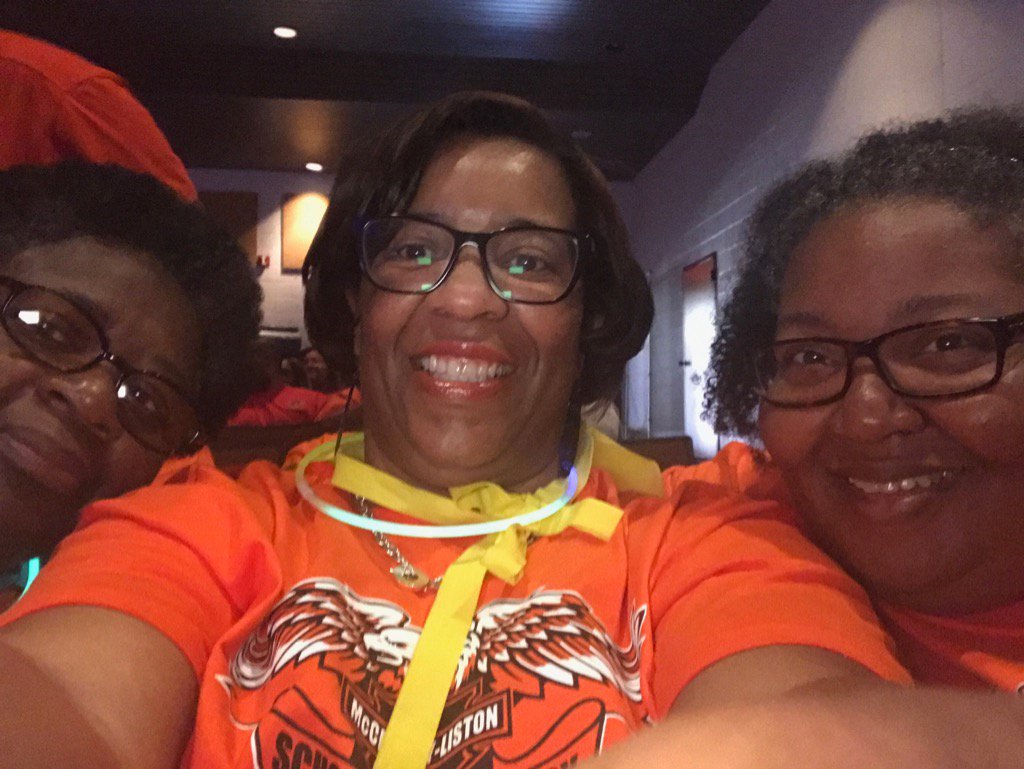 MelanieMiller41's tweet photo. 2017 District Convocation. Superhero Educators. https://t.co/FyUkRDSdaa