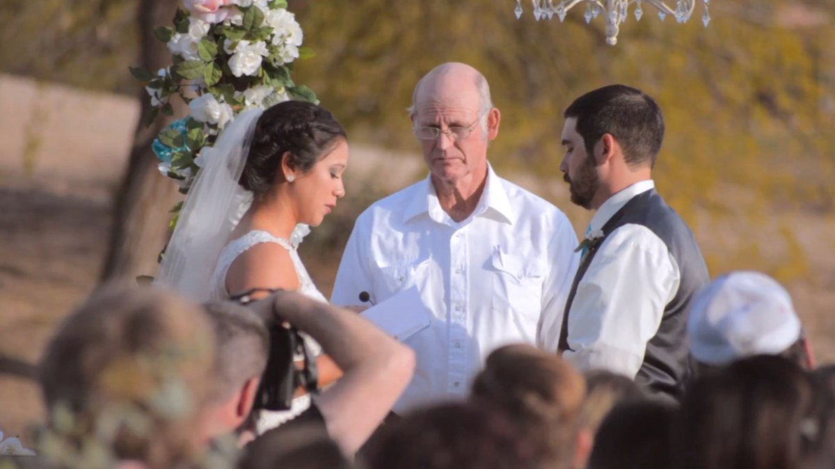 AMinuteADayTV's tweet photo. Enjoy the #rustic, #country themed #wedding #video filled with #love, #laughter and #music. https://t.co/FFE3FpepYg #arizonawedding #film https://t.co/zm66avI5TW