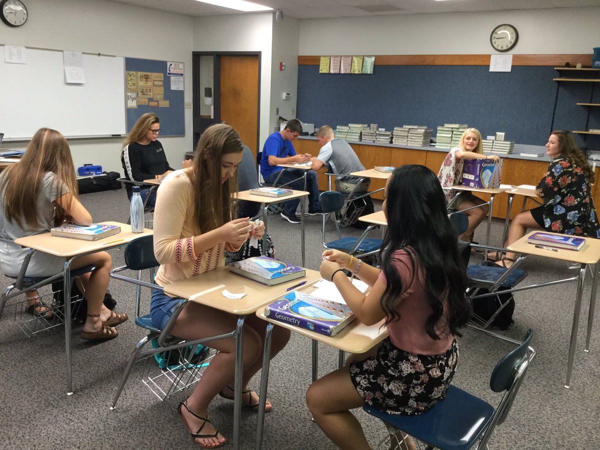 JayJparsons's tweet photo. @InmanSchools #DriveStudentSucess #MaximizingResources Designing and problem solving! https://t.co/JIznmeblO8