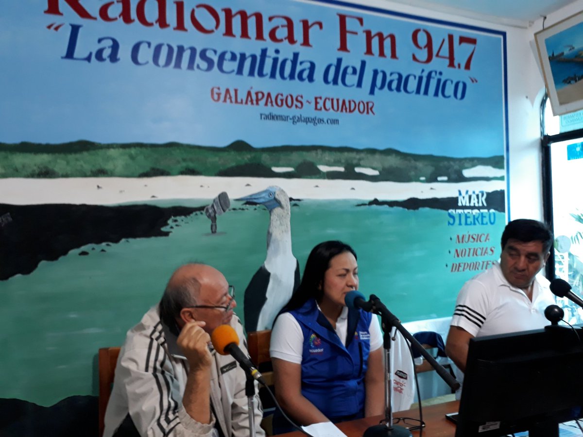 paolaquirog's tweet photo. [AHORA] en entrevista en #RadioMar invitando a los eventos #RetoJuvenil y #PactoPorLaTernura  @vanessafreirev @CGGalapagos @MIES_Zona5 https://t.co/Nv69VhrPmh