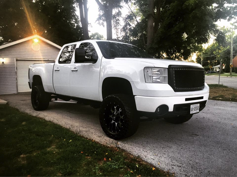 Motor_Ops's tweet photo. Jesse Todd installed MotorOps DSP5 engine & trans tuning for this beautiful Sierra 2500HD to make it run as good as it looks! #MotorOpsTuned https://t.co/wG0fdnwykx