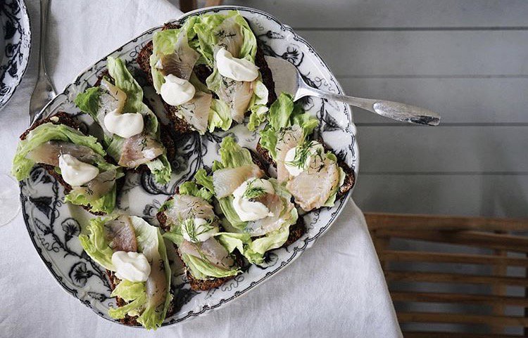 A Finnish meal with pike and archipelago bread courtesy of <a href="/dailybreakfast/">DailyBreakfast</a> . Elegantly done!