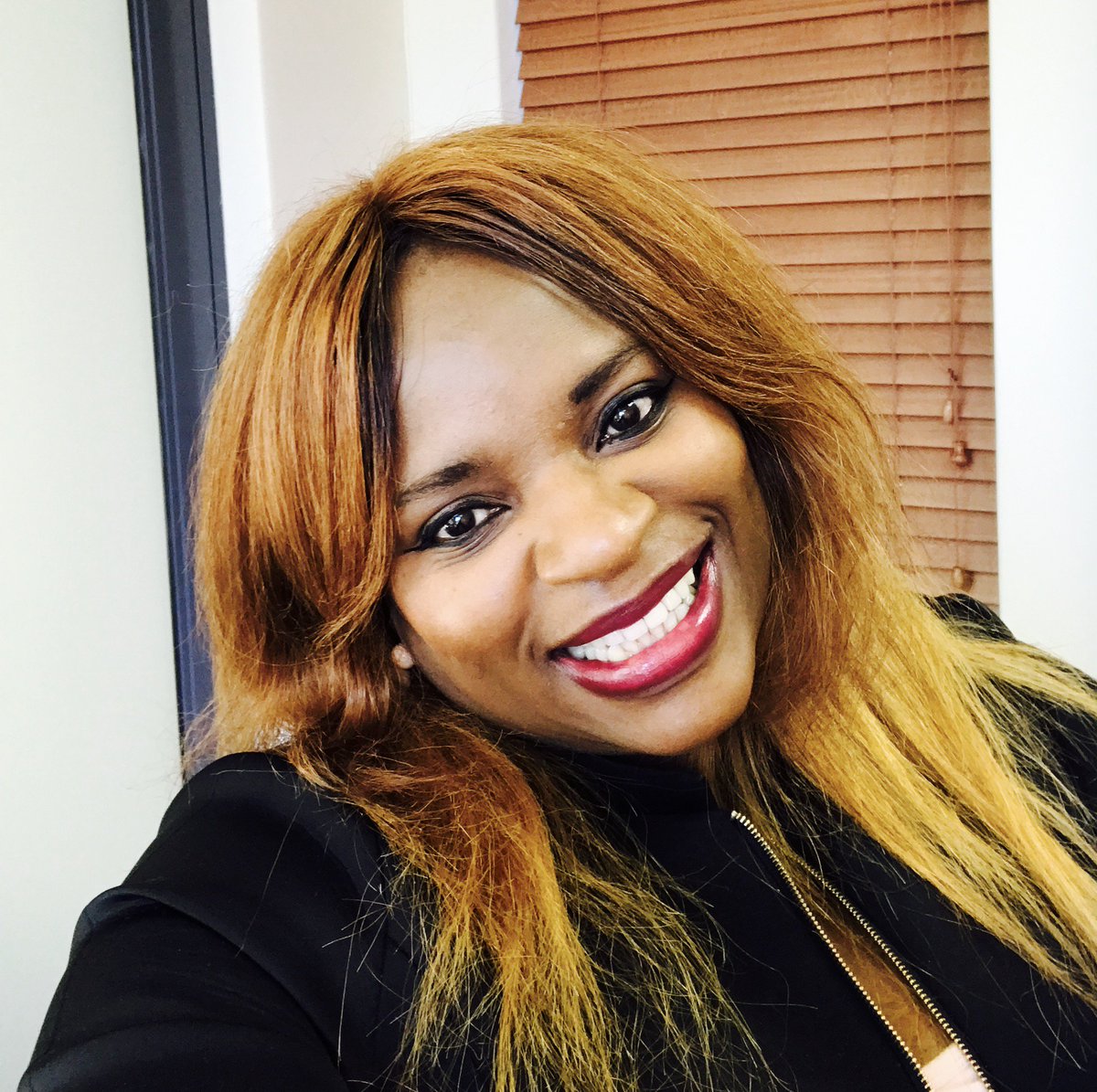 VumaReputation's tweet photo. Meet @nonyej (Business Director, Africa) Read more: https://t.co/e2hVukEyaR #VumaWomenBehindTheSelfie #WomensMonth #AfricansTogether https://t.co/JGVFWeAeoZ
