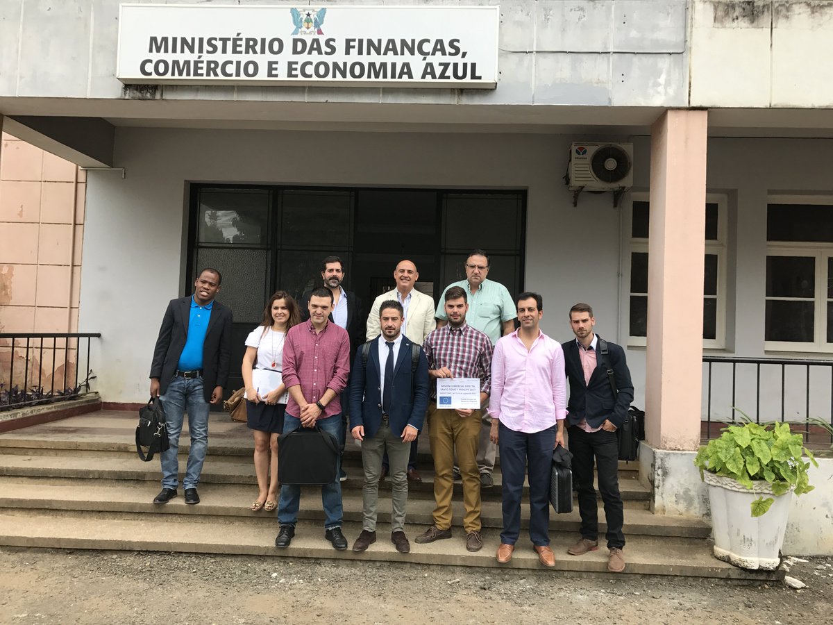 e_avante's tweet photo. Os mostramos #experiencias #conocimiento #reuniones con autoridades y #visitas de jóvenes #agricultores de la #MCD #SantoTomé... @Junta_Ex https://t.co/XTDcBKBEjB