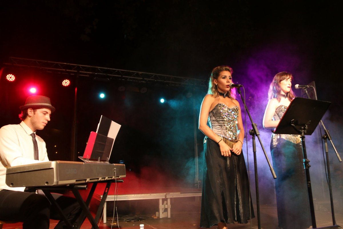 Lucho_Kratos's tweet photo. @Gisela_VG @LeDueDonne en recital a #festesdegracia2017 #Barcelona #opera #music #happy #catalunya #relax #soprano 😘😘 https://t.co/qkaqqMqV4W