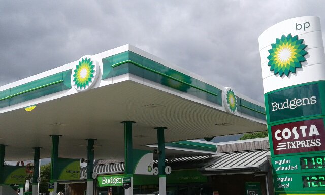 ClovemeadWorks's tweet photo. Re image completed at BP Paulesbury bringing this site up to date with the latest signage.
https://t.co/HDARQBo9zp
enquiries@clovemead.co.uk https://t.co/S2HKMNhBSi