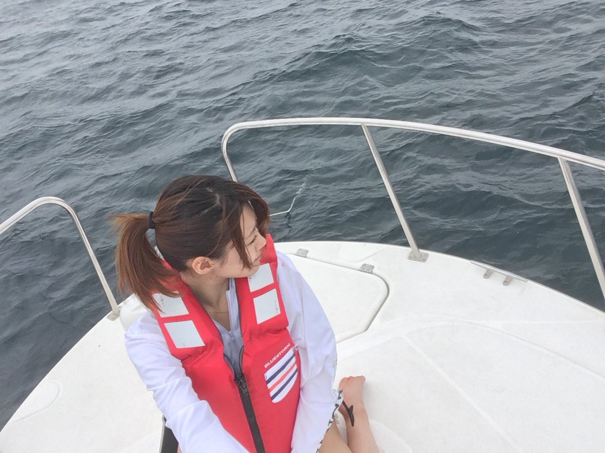 相沢みなみ 最優秀女優賞受賞 なんか小さいお魚3尾しか釣れなかった Www 釣り開始10分で海入りたくてしょうがなかった 待て ができない 風が気持ちよかった