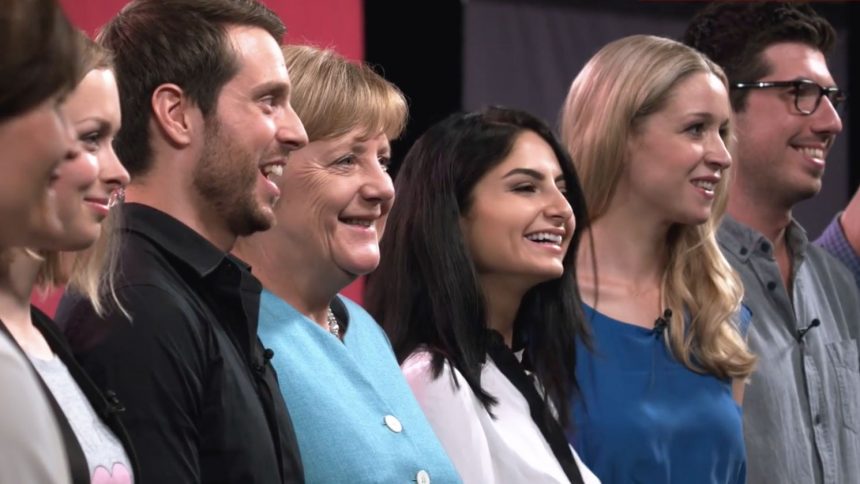 netzpolitik's tweet photo. Wir haben Fragen zum Google-Wahlkampfgeschenk an die Kanzlerin: https://t.co/nbmFkFeKRK https://t.co/mYxtCmSRnN