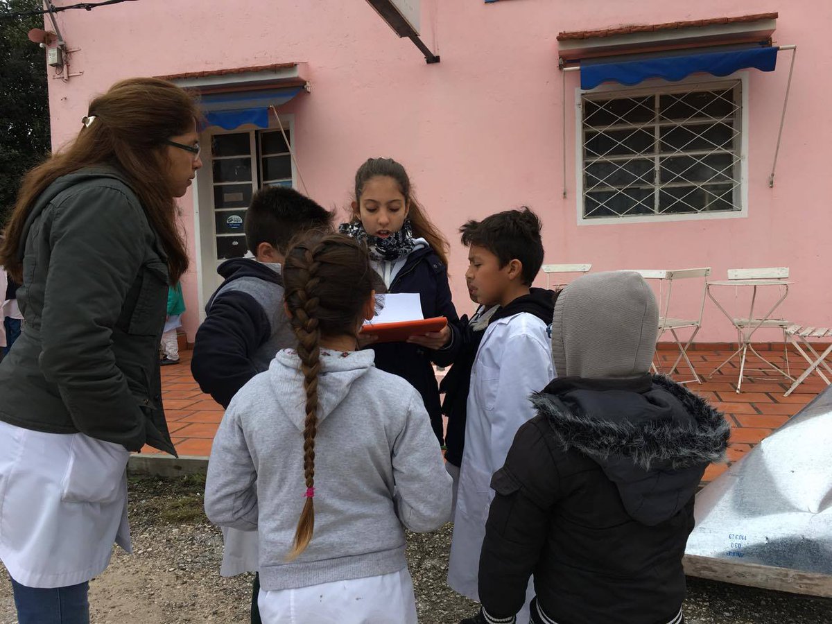 pammartinezgb's tweet photo. Jornada en Escuela Nº 78, Queguayar, salida didáctica en el pueblo y primer taller Ceibal, Aprender todos.
#2017EscuelasRuralesMagisterioPay https://t.co/fIiSoFS324