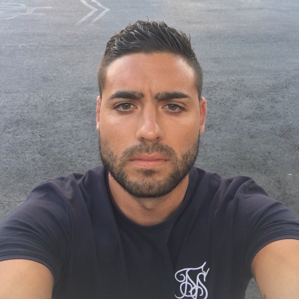 omarelle3's tweet photo. #NuevaFotoDePerfil https://t.co/QT1zDT6XQZ