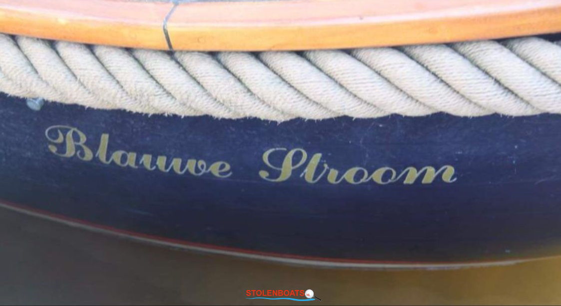 stolenboats's tweet photo. #Gestolen 11-08 te Leiden: Blauwe Makma vlet 700 "BLAUWE STROOM". Laatst gezien nabij Hoogmade. Zie: https://t.co/Zmhg50U9Vn #gestolenboot https://t.co/NUKTXeNZqH